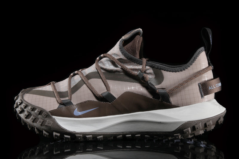 Nike ACG Mountain Fly Low SE Ironstone / Malt