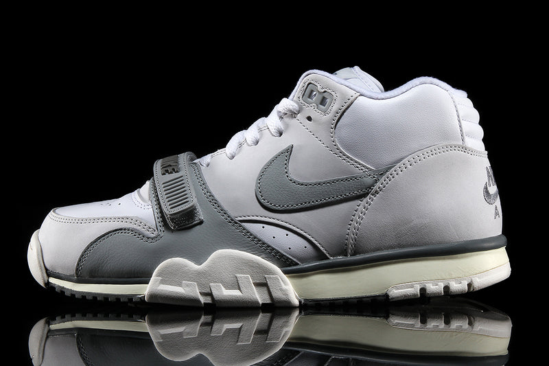 Nike Air Trainer 1 Photon Dust / Light Smoke Grey