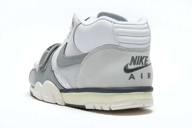 Nike Air Trainer 1 Photon Dust / Light Smoke Grey