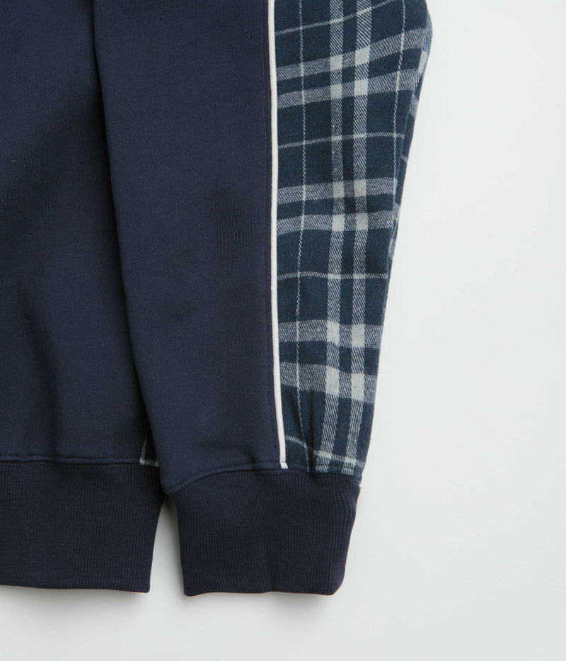 Baglady Warp Tech  Crewneck Sweatshirt in Dark Navy
