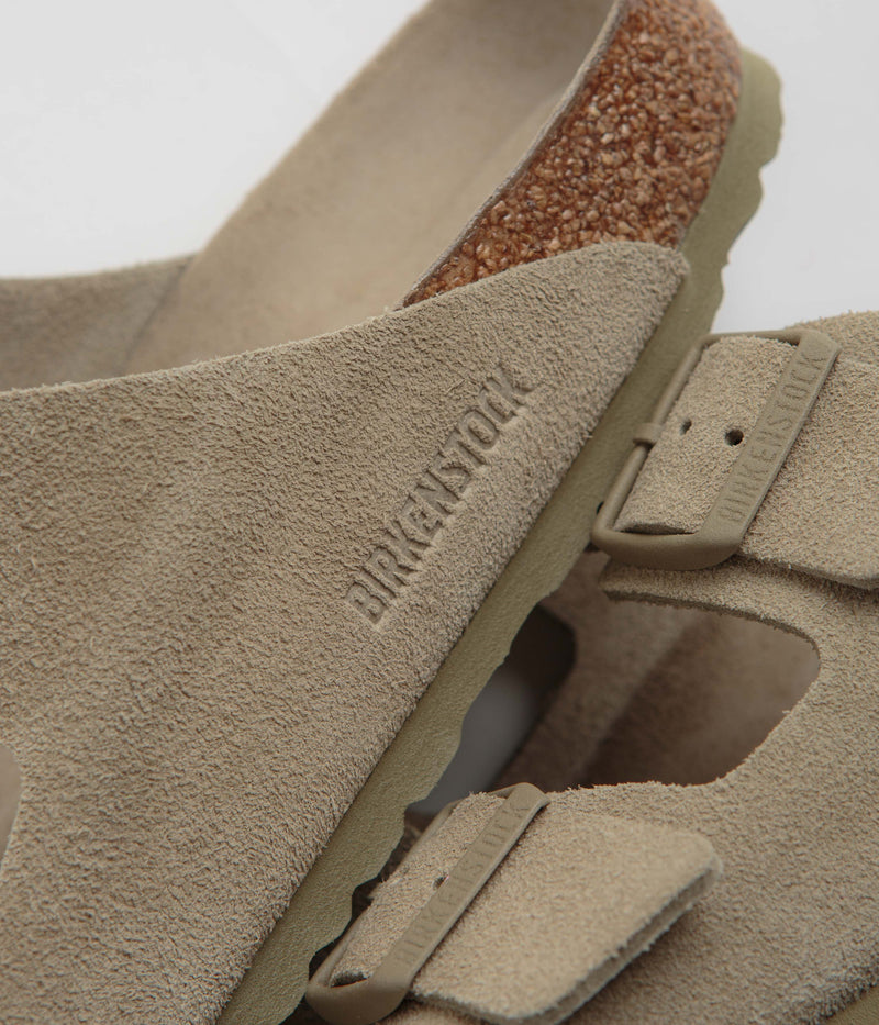 Birkenstock Arizona SFB Narrow Sandals in Faded Khaki