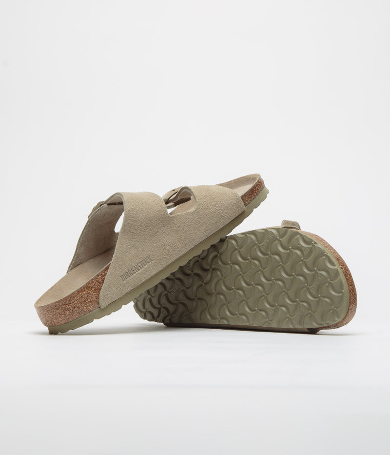 Birkenstock Arizona SFB Narrow Sandals in Faded Khaki