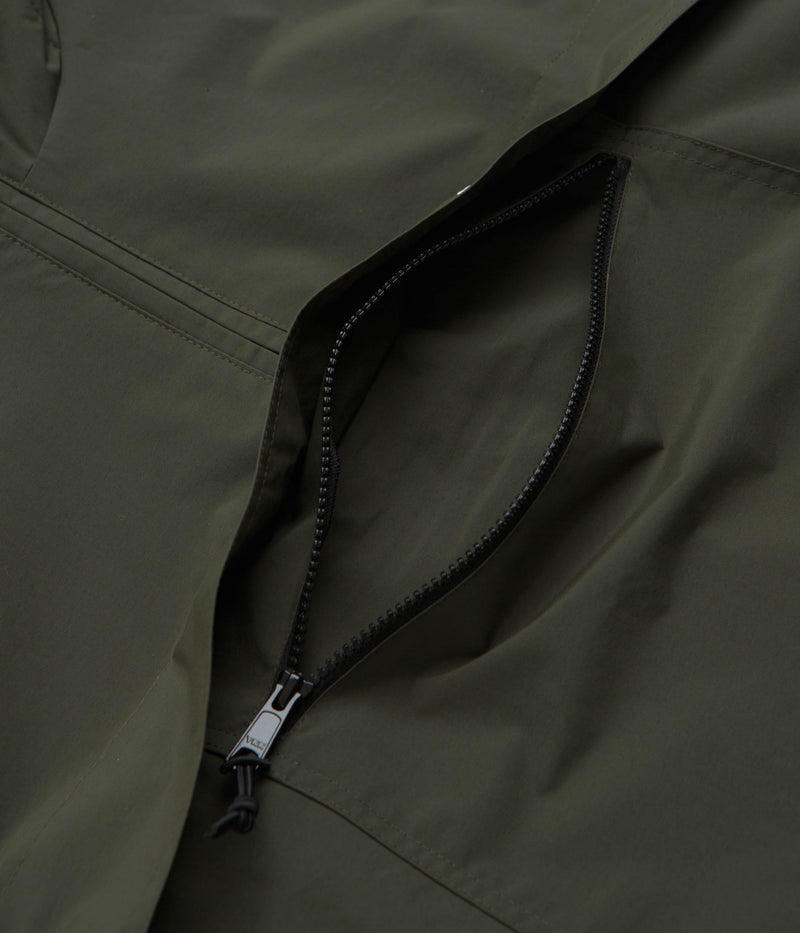 Carhartt Summer Windbreaker Pullover Jacket in Turtle and White