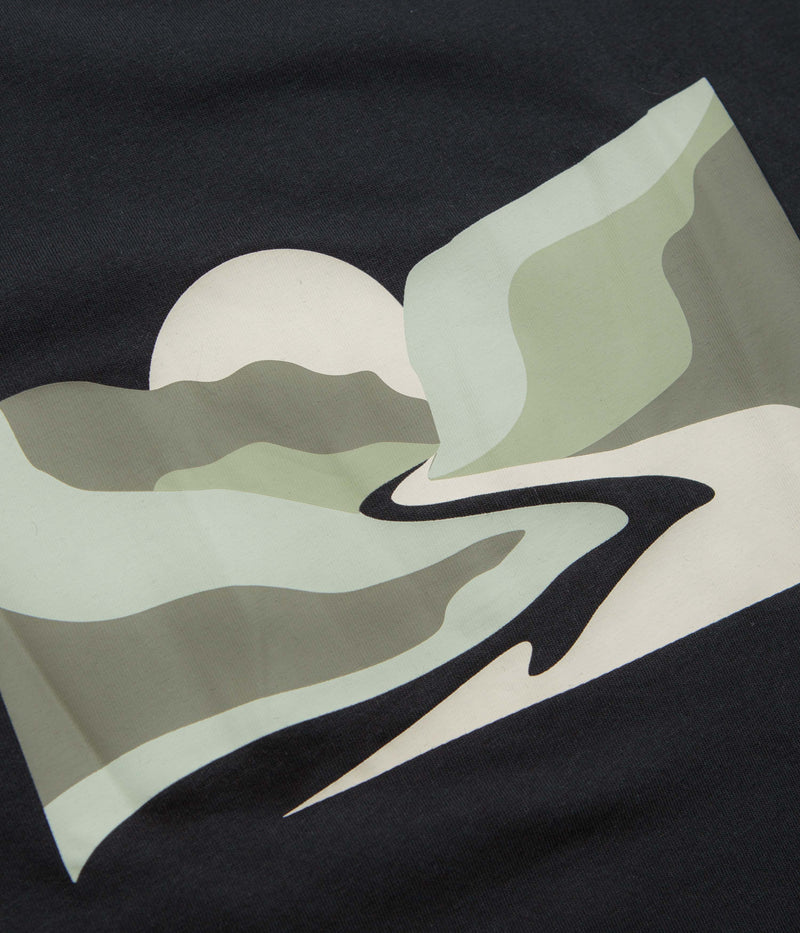 Columbia Explorers Canyon Back T-Shirt in Black and Trailscape
