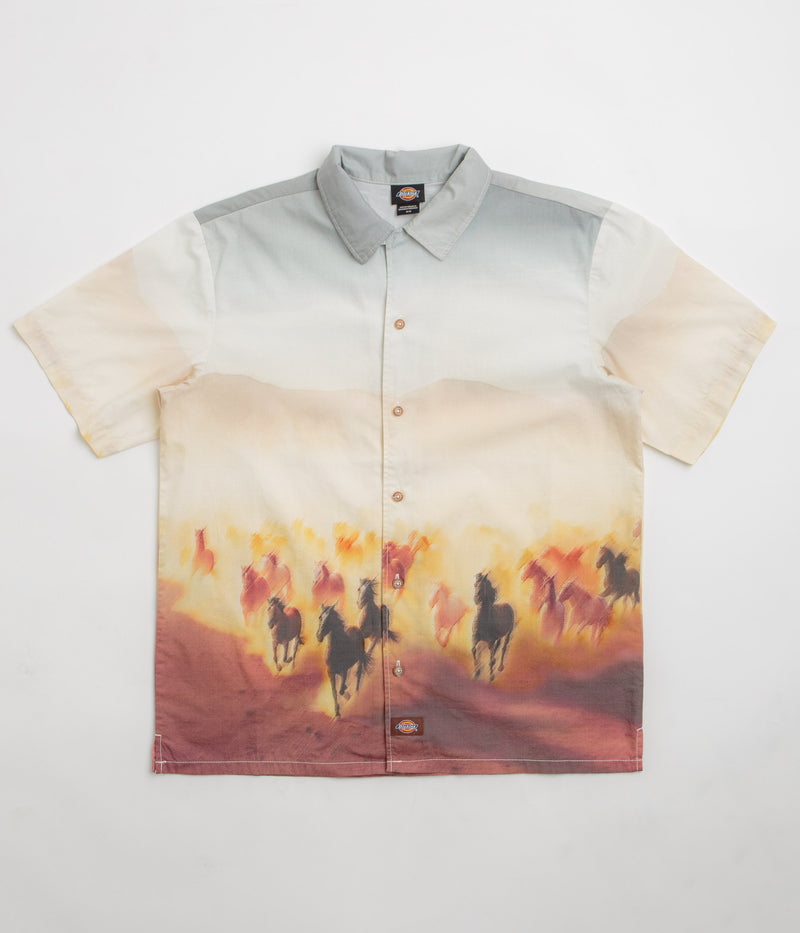 Dickies Running Wild Short Sleeve Shirt in Oak Buff