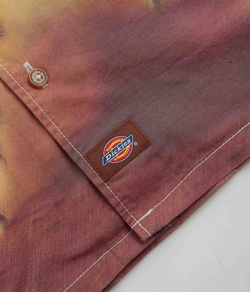 Dickies Running Wild Short Sleeve Shirt in Oak Buff
