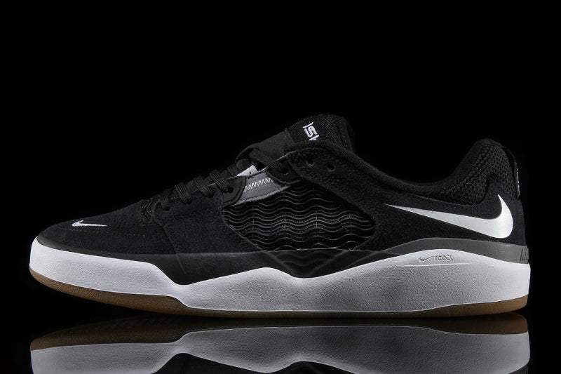 Nike SB Ishod Black / White