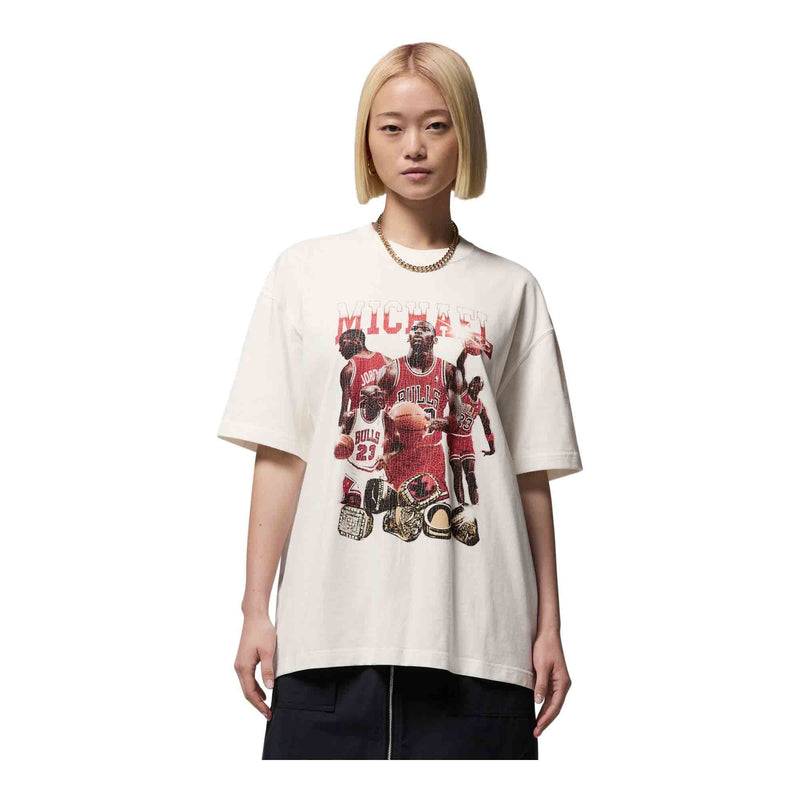 Jordan Women's Oversized Short-Sleeve Graphic T-Shirt