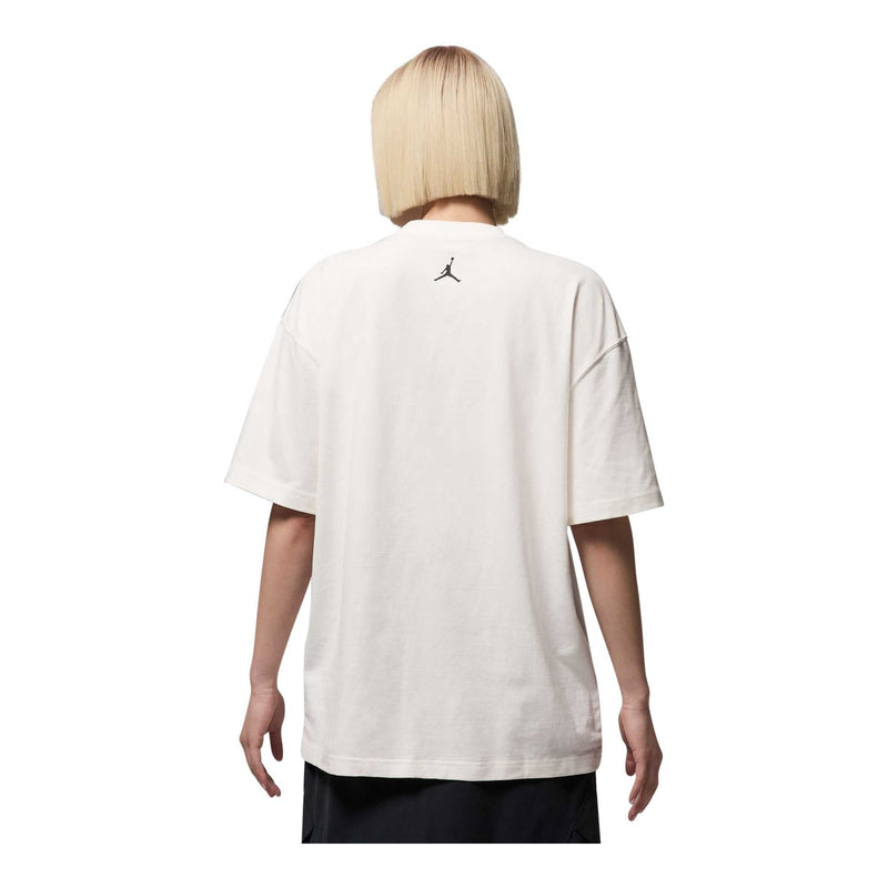 Jordan Women's Oversized Short-Sleeve Graphic T-Shirt