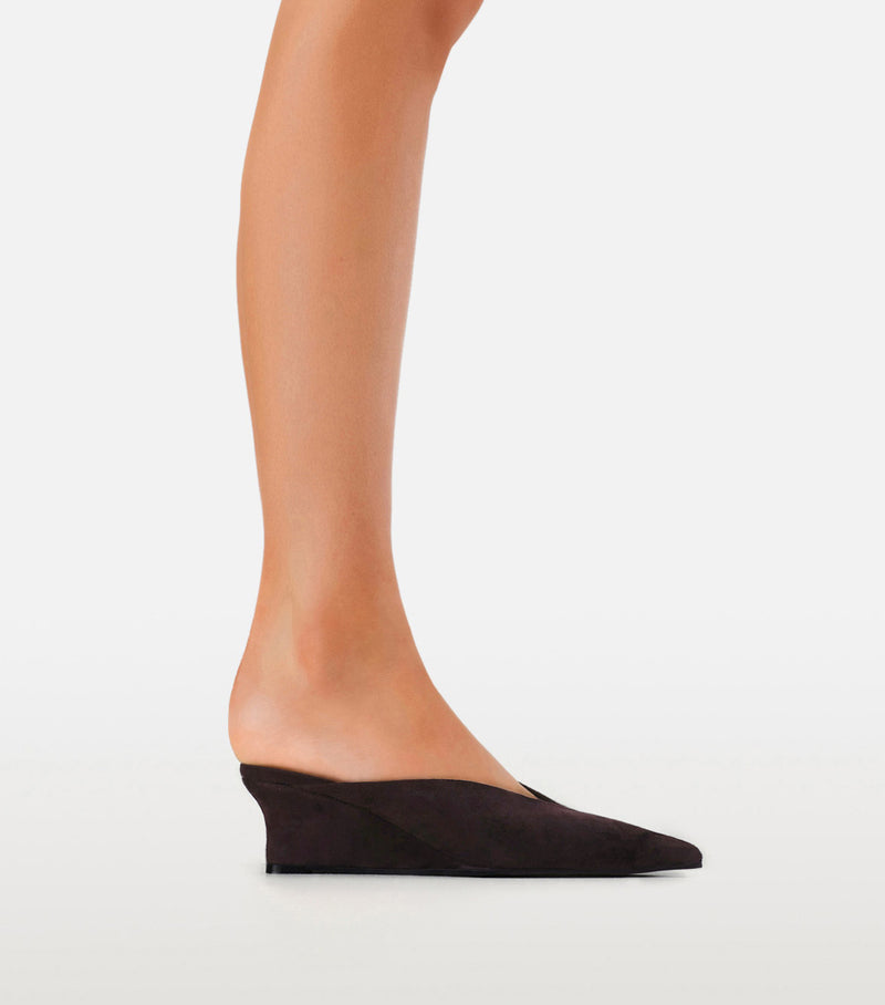 LAILAH - DARK CHOCOLATE SUEDE-PUMPS-Billini-Billini