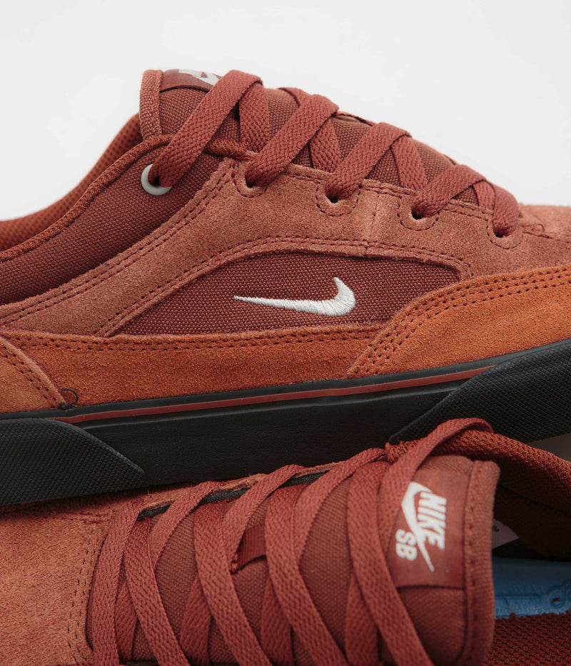 Nike SB Malor Shoes in Cinnamon and Light Bone and Dark Russet - Black