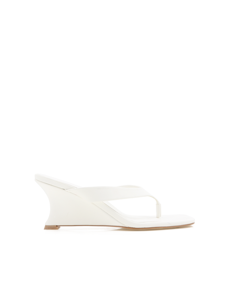 QASIM - WHITE-Wedges-Billini-Billini
