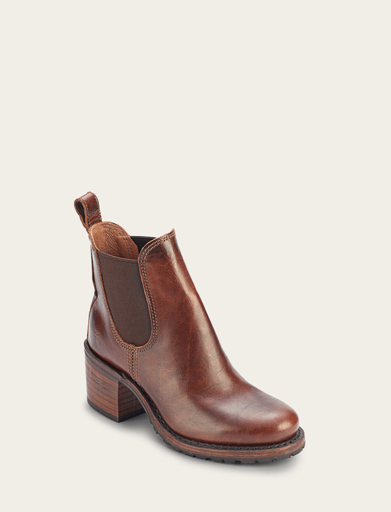 Sabrina Chelsea - Cognac - Hero