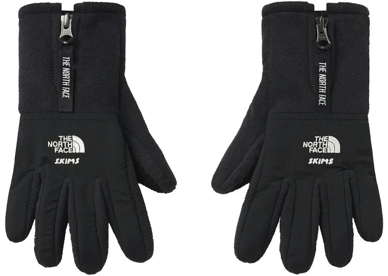 SKIMS x TNF Retro Denali Fleece Gloves Onyx