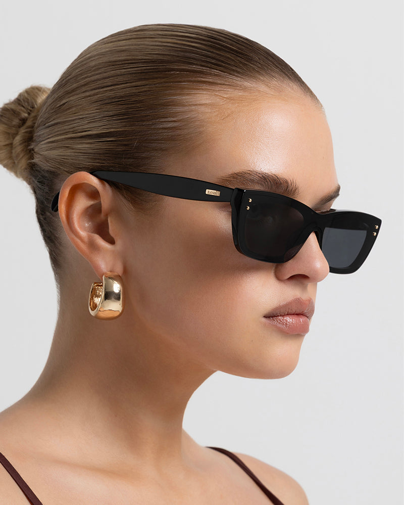 THE HALSEY - BLACK-BLACK-SUNGLASSES-BANBE-Billini