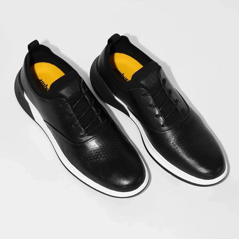 The Hybrid  in Onyx Black by Amberjack - Three Quarter Angle