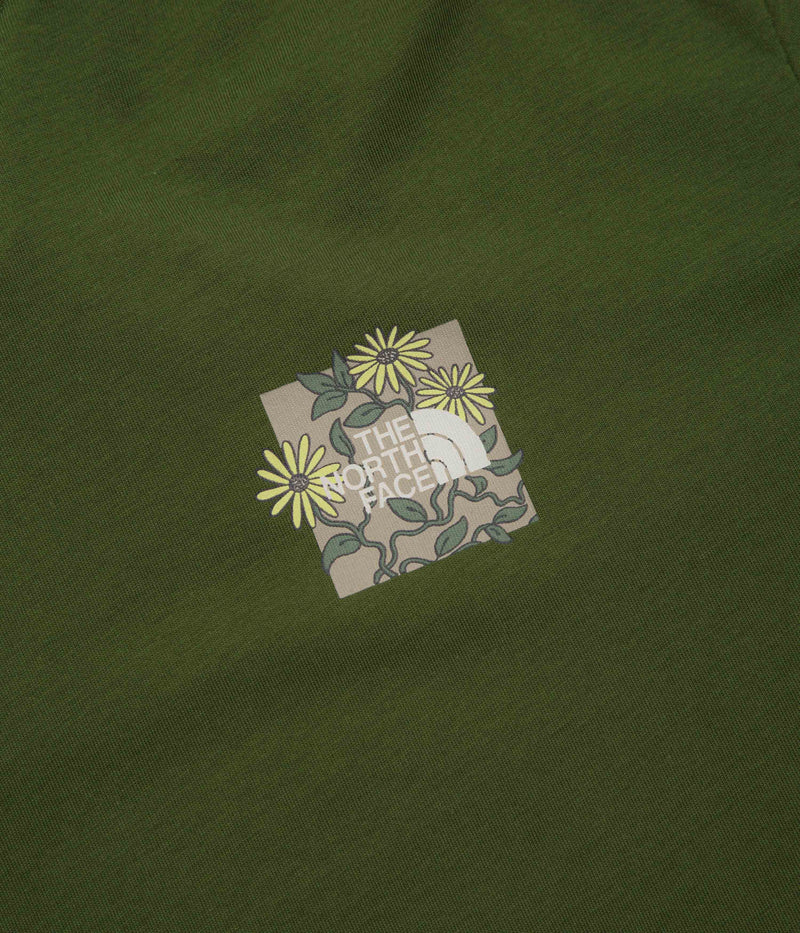The North Face Connected Relaxed Graphic T-Shirt in Woodland Green