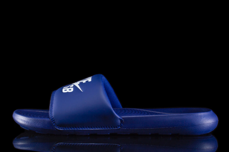 Nike SB Victori One Slide