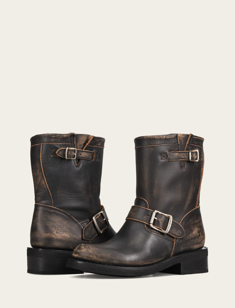 Viv Short Engineer - Distressed Black - Pair