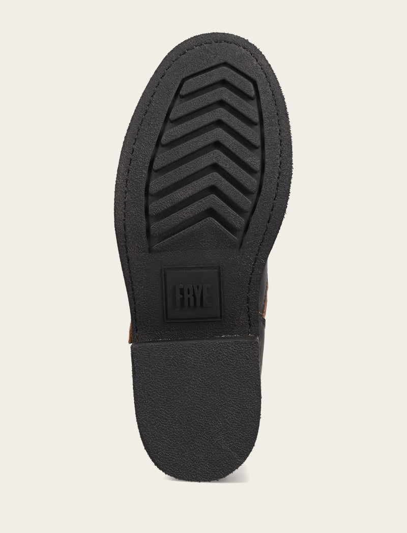 Viv Short Engineer - Distressed Black - Sole