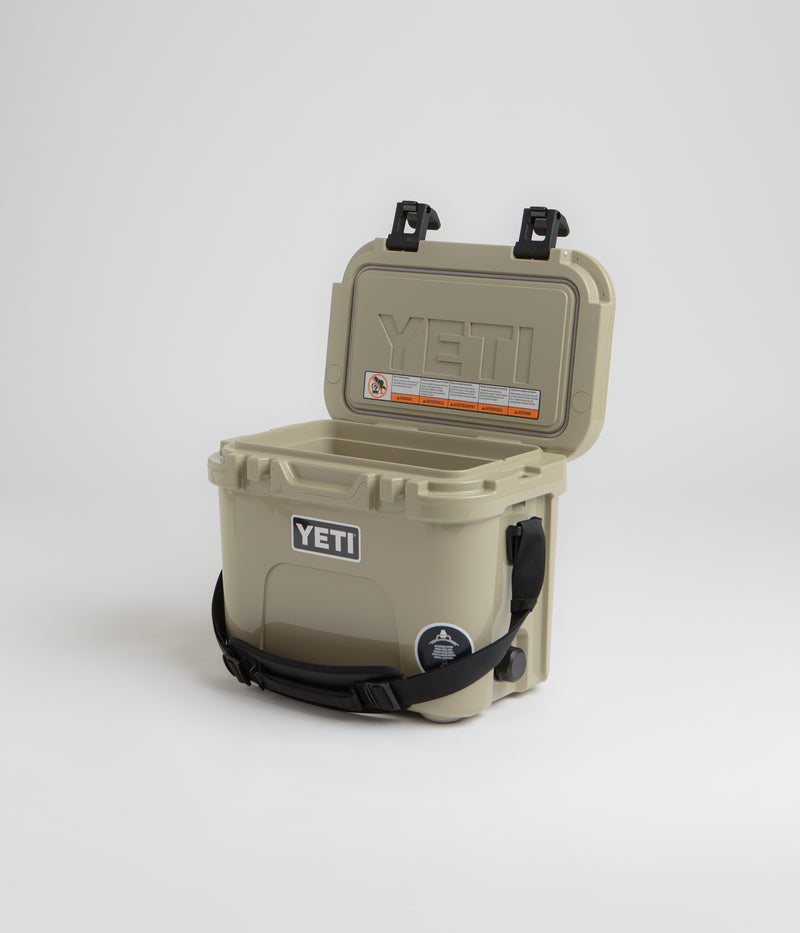 Yeti Roadie 15 Hard Cooler in Tan